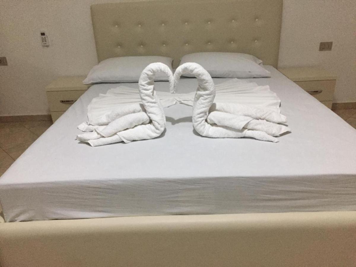 Hotel Belle Vue Dhërmi Екстериор снимка