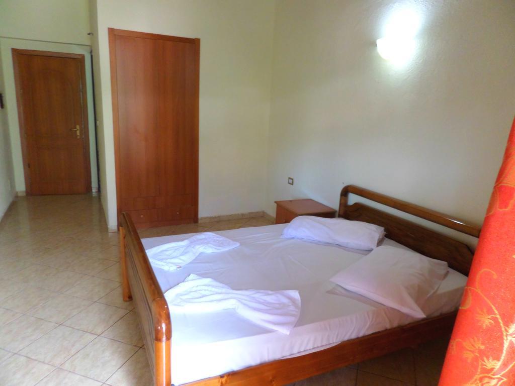 Hotel Belle Vue Dhërmi Стая снимка