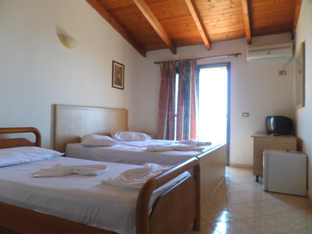 Hotel Belle Vue Dhërmi Стая снимка