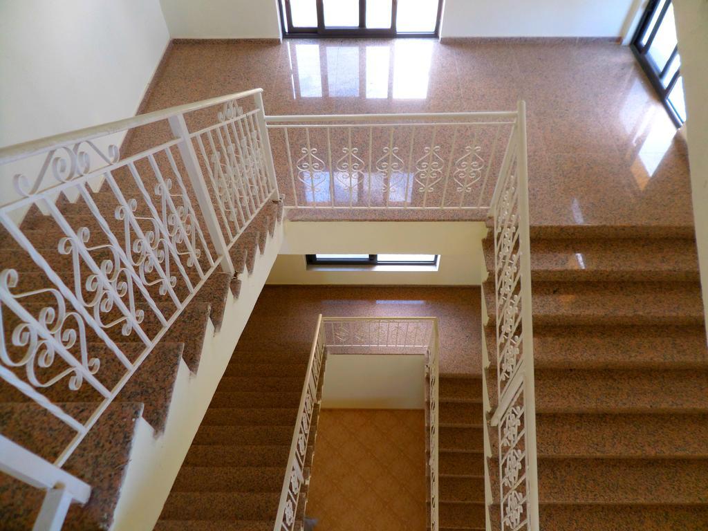 Hotel Belle Vue Dhërmi Екстериор снимка